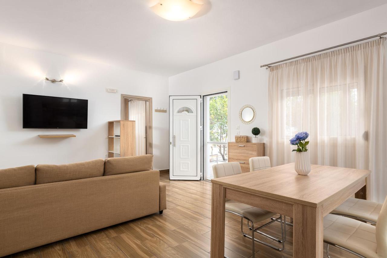 Theros Luxury Apartment Архангелос Экстерьер фото